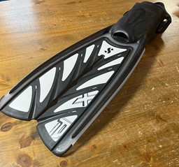Zeige Details für Scubapro - TWIN JET MAX Fin Bild von Scubapro - TWIN JET MAX Fin